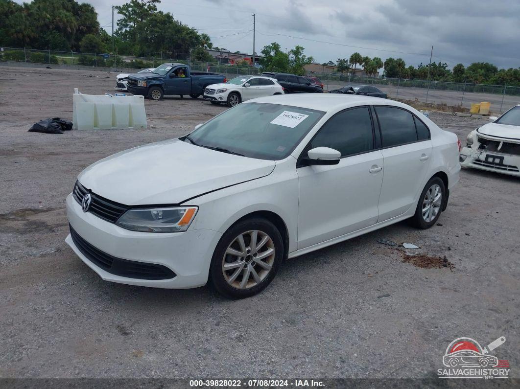 3VWBP7AJ0CM318039 2012 VOLKSWAGEN JETTA photo no. 2