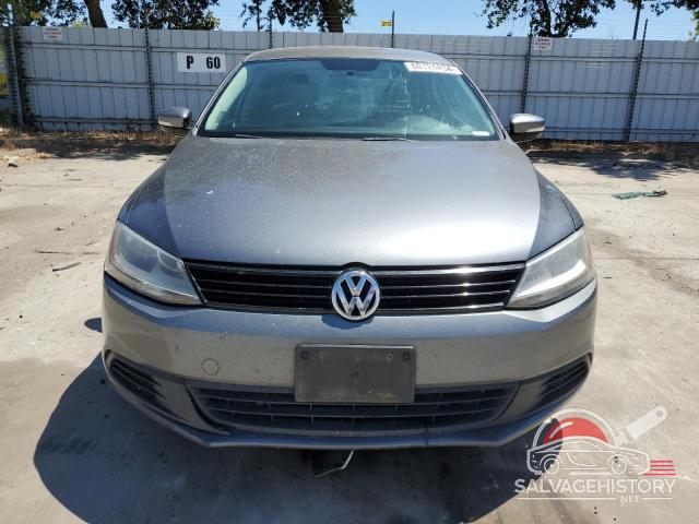 3VWDP7AJ0CM316669 2012 VOLKSWAGEN JETTA photo no. 5