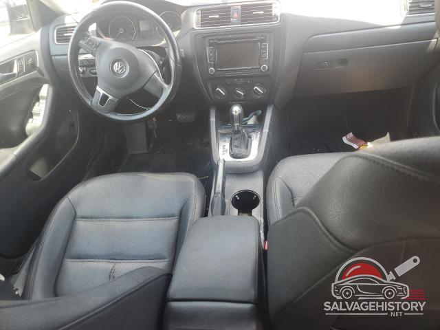 3VWDP7AJ6CM303425 2012 VOLKSWAGEN JETTA photo no. 8