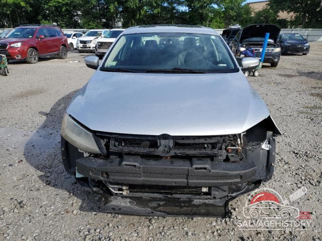 3VWDP7AJ6CM357971 2012 VOLKSWAGEN JETTA photo no. 5