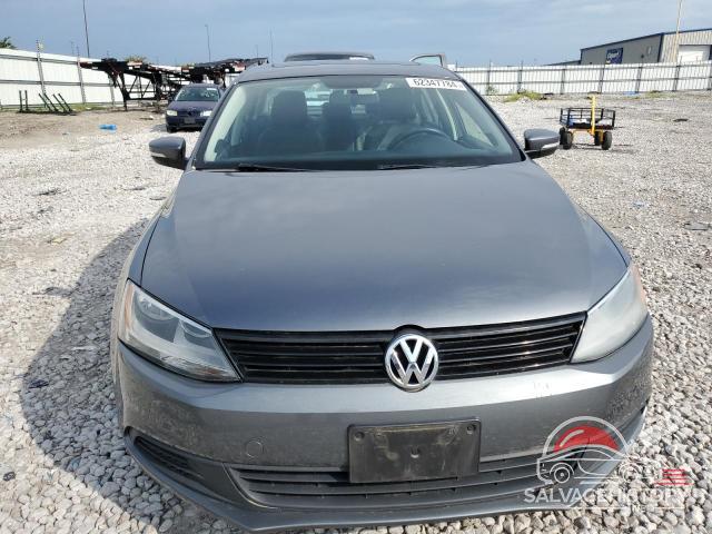 3VWLL7AJ6CM317901 2012 VOLKSWAGEN JETTA photo no. 5