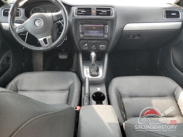 3VWLL7AJ6CM317901 2012 VOLKSWAGEN JETTA photo no. 8