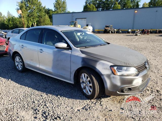 3VWLL7AJ6CM349053 2012 VOLKSWAGEN JETTA photo no. 4