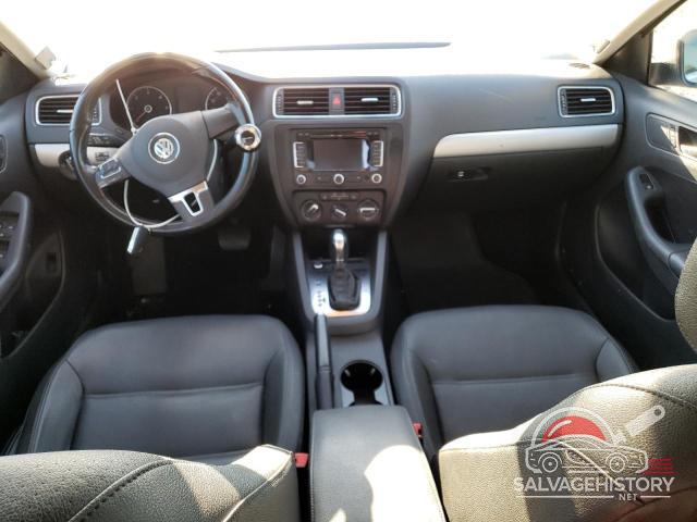 3VWLL7AJ6CM349053 2012 VOLKSWAGEN JETTA photo no. 8