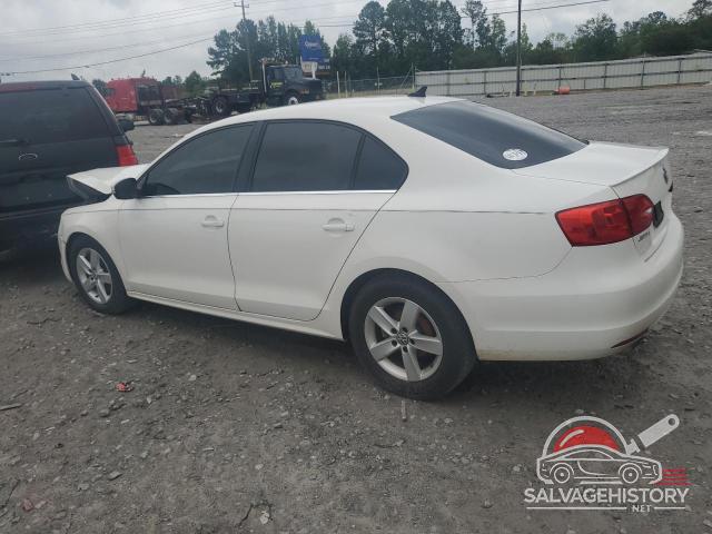 3VWLL7AJXCM360461 2012 VOLKSWAGEN JETTA photo no. 2