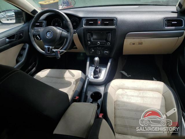 3VWLP7AJ8CM376940 2012 VOLKSWAGEN JETTA photo no. 8