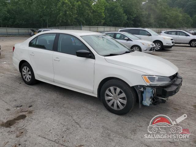 3VW2K7AJ3DM310257 2013 VOLKSWAGEN JETTA photo no. 4
