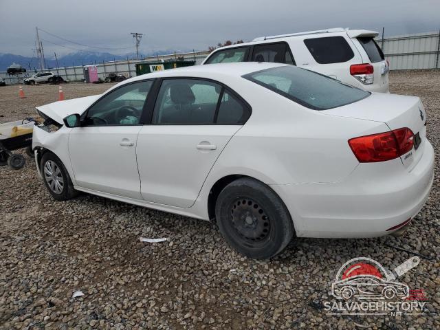 3VW2K7AJ7DM398262 2013 VOLKSWAGEN JETTA photo no. 2