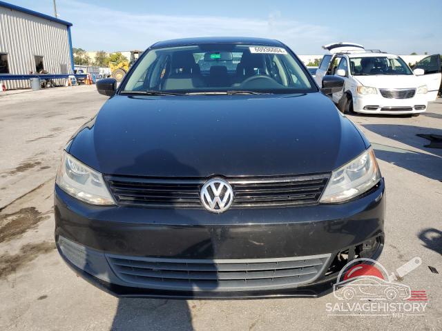 3VW2K7AJ9DM354960 2013 VOLKSWAGEN JETTA photo no. 5