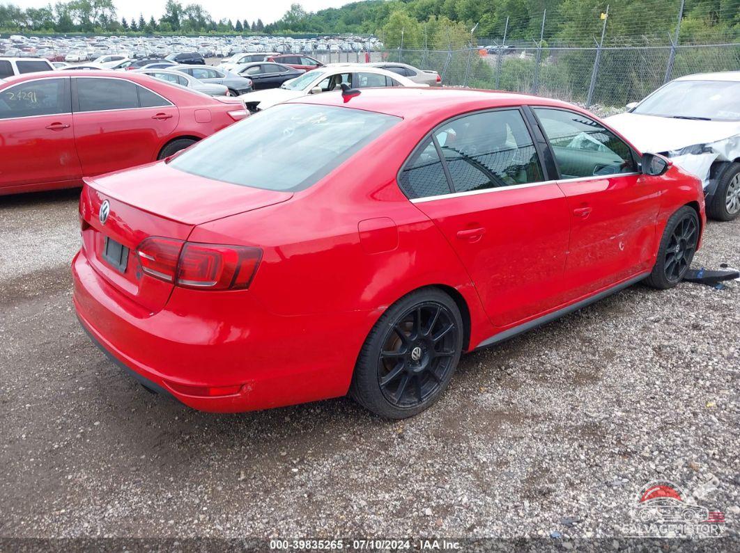 3VW4T7AJ8DM302239 2013 VOLKSWAGEN JETTA photo no. 4