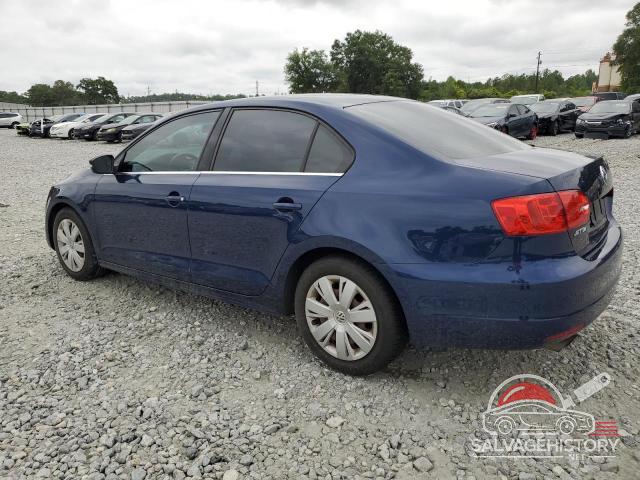 3VWBP7AJ8DM401882 2013 VOLKSWAGEN JETTA photo no. 2