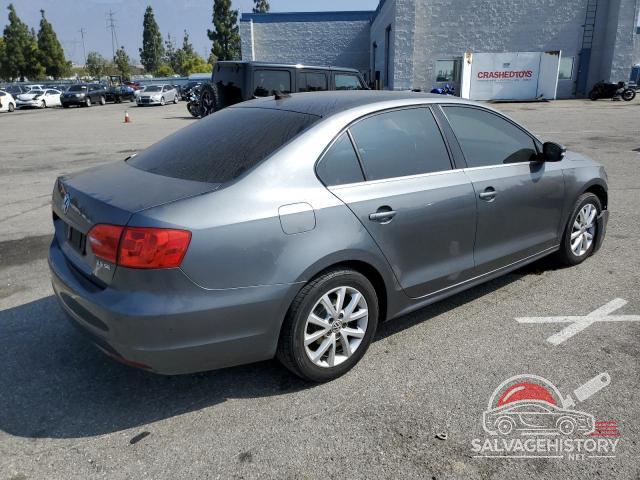3VWDP7AJ9DM238877 2013 VOLKSWAGEN JETTA photo no. 3