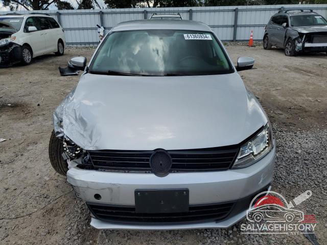 3VWDP7AJ9DM278909 2013 VOLKSWAGEN JETTA photo no. 5