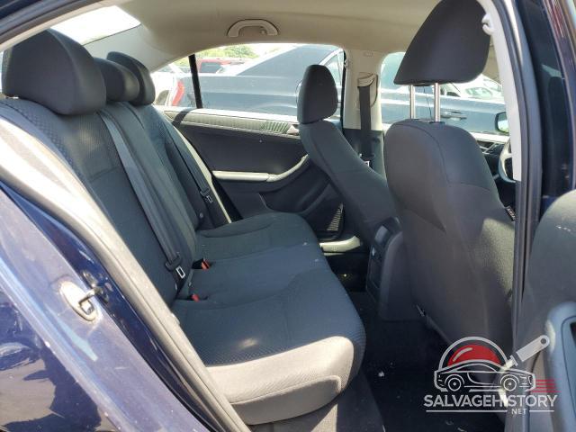 3VW2K7AJ2EM325673 2014 VOLKSWAGEN JETTA photo no. 10