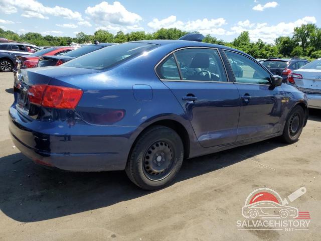 3VW2K7AJ2EM325673 2014 VOLKSWAGEN JETTA photo no. 3
