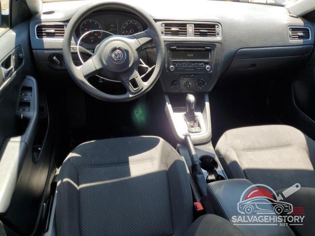 3VW2K7AJ2EM325673 2014 VOLKSWAGEN JETTA photo no. 8