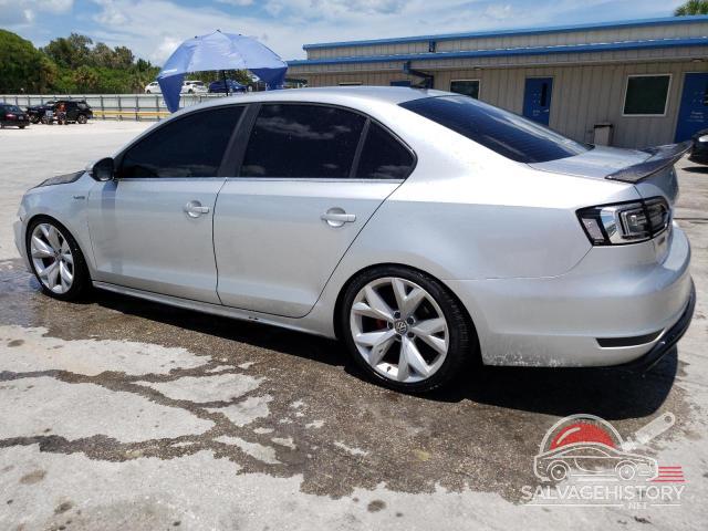 3VW4S7AJ8EM298889 2014 VOLKSWAGEN JETTA photo no. 2