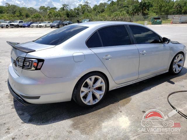 3VW4S7AJ8EM298889 2014 VOLKSWAGEN JETTA photo no. 3