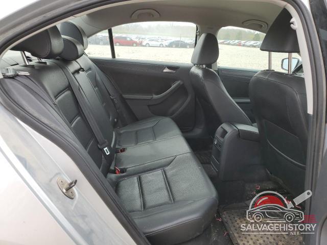 3VWD17AJ4EM283731 2014 VOLKSWAGEN JETTA photo no. 10