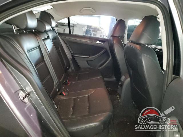 3VWD17AJ7EM241800 2014 VOLKSWAGEN JETTA photo no. 10