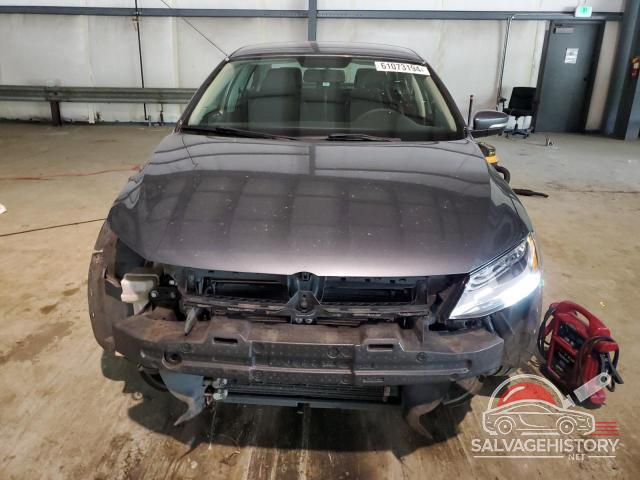 3VWD17AJ7EM241800 2014 VOLKSWAGEN JETTA photo no. 5