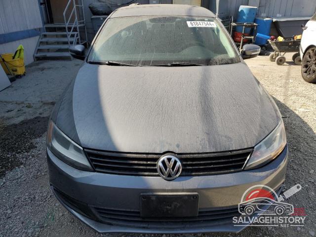 3VWD17AJ7EM396637 2014 VOLKSWAGEN JETTA photo no. 5