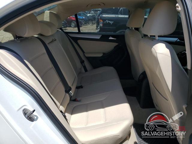 3VWD17AJXEM419585 2014 VOLKSWAGEN JETTA photo no. 10