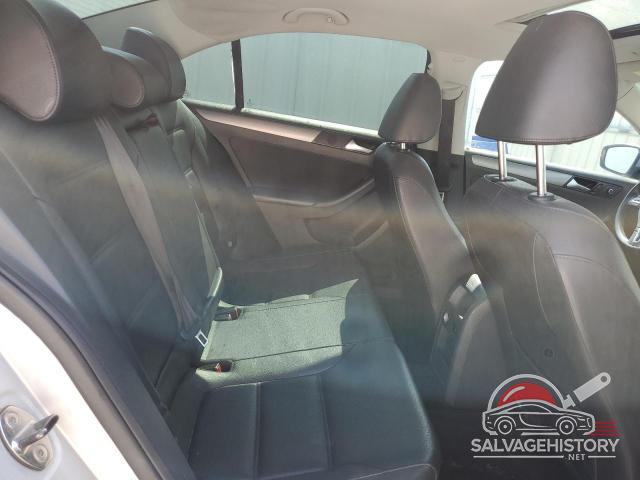 3VWLL7AJ0EM398445 2014 VOLKSWAGEN JETTA photo no. 10