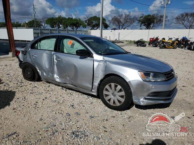 3VW2K7AJ5FM405065 2015 VOLKSWAGEN JETTA photo no. 4