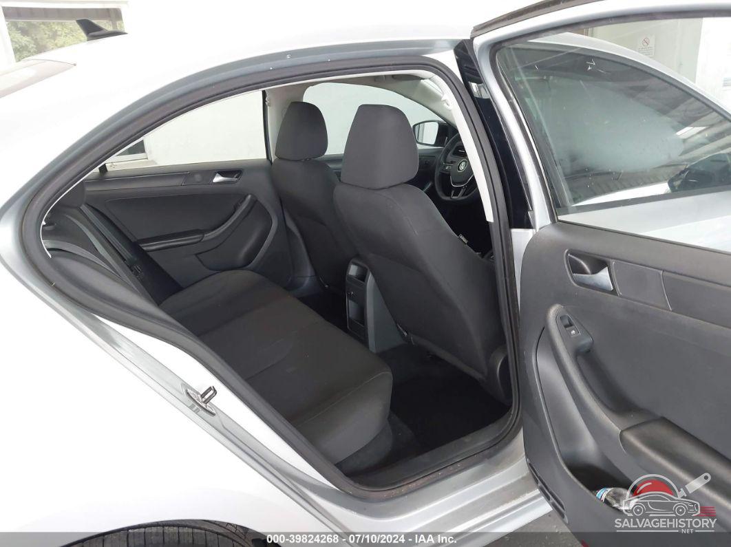 3VW2K7AJ7FM201819 2015 VOLKSWAGEN JETTA photo no. 8