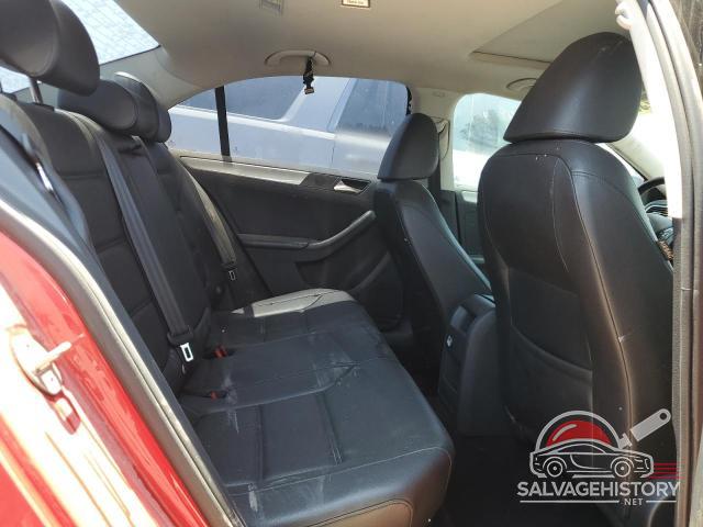 3VWD17AJ2FM273829 2015 VOLKSWAGEN JETTA photo no. 10