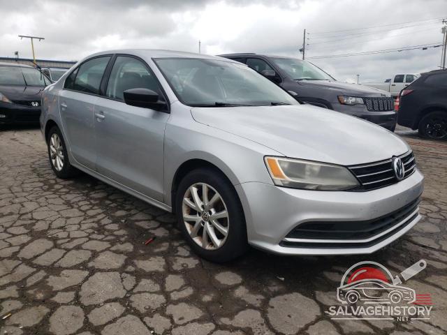 3VWD17AJ6FM267922 2015 VOLKSWAGEN JETTA photo no. 4