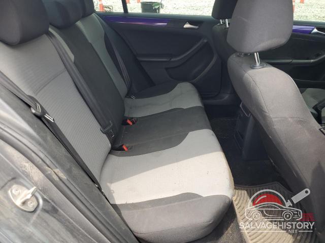 3VW167AJ4HM329504 2017 VOLKSWAGEN JETTA photo no. 10