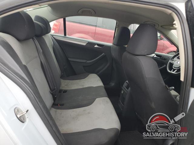 3VW2B7AJ8HM320627 2017 VOLKSWAGEN JETTA photo no. 10