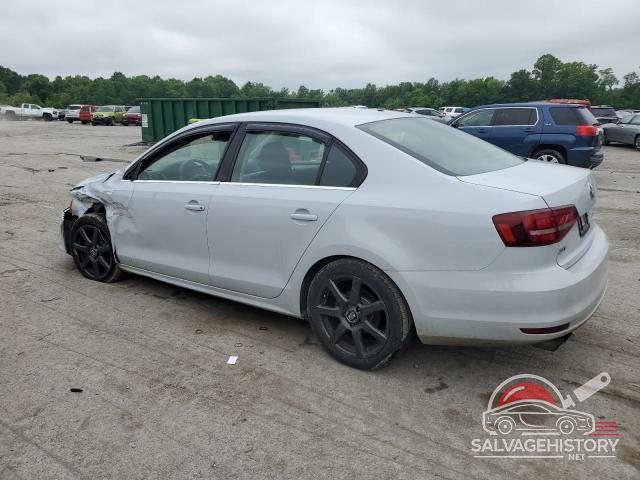 3VW2B7AJ8HM320627 2017 VOLKSWAGEN JETTA photo no. 2