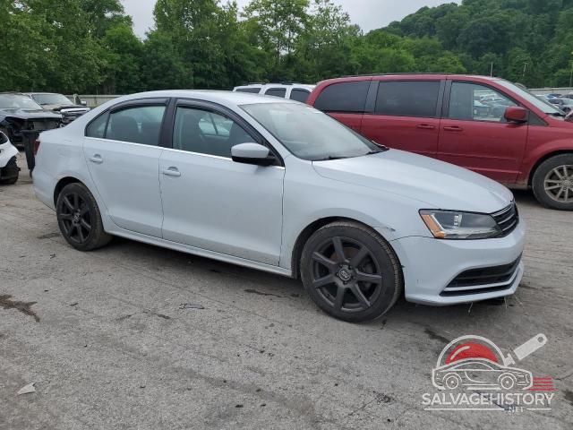 3VW2B7AJ8HM320627 2017 VOLKSWAGEN JETTA photo no. 4