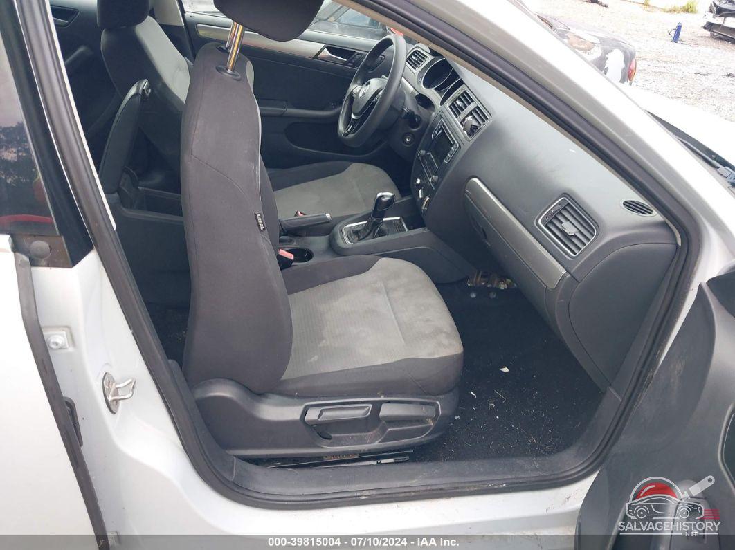 3VW2B7AJ9HM260776 2017 VOLKSWAGEN JETTA photo no. 5