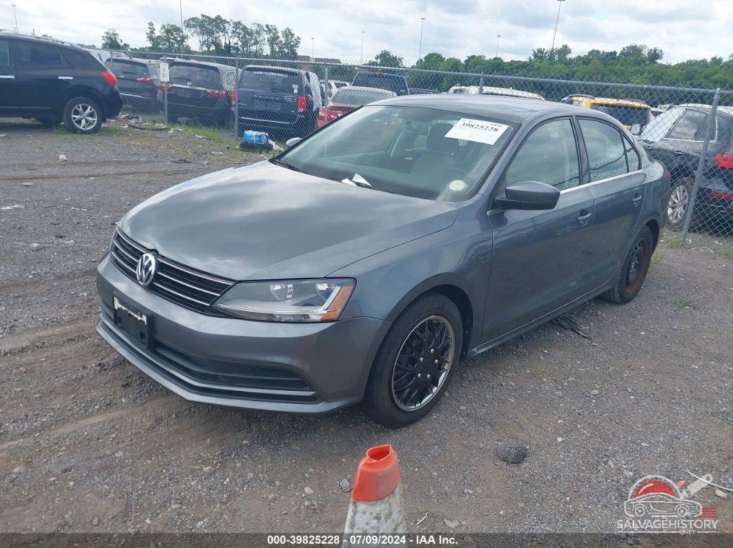 3VW2B7AJXHM394972 2017 VOLKSWAGEN JETTA photo no. 2