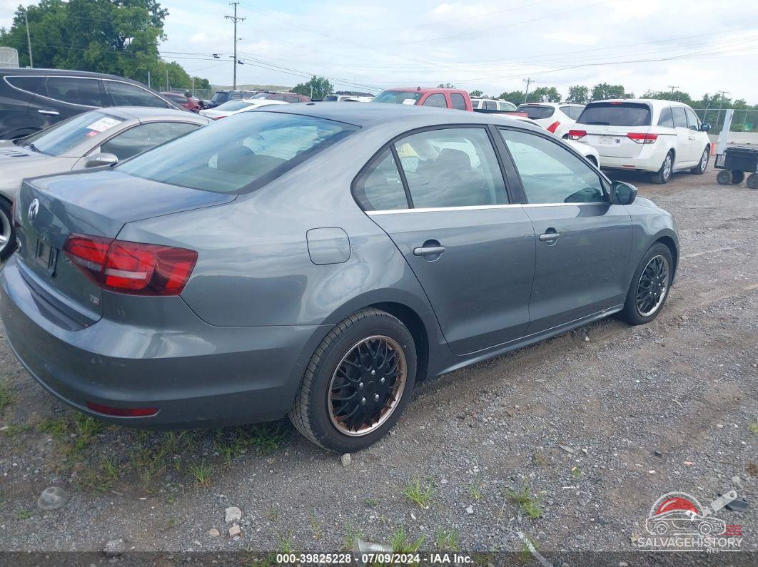 3VW2B7AJXHM394972 2017 VOLKSWAGEN JETTA photo no. 4