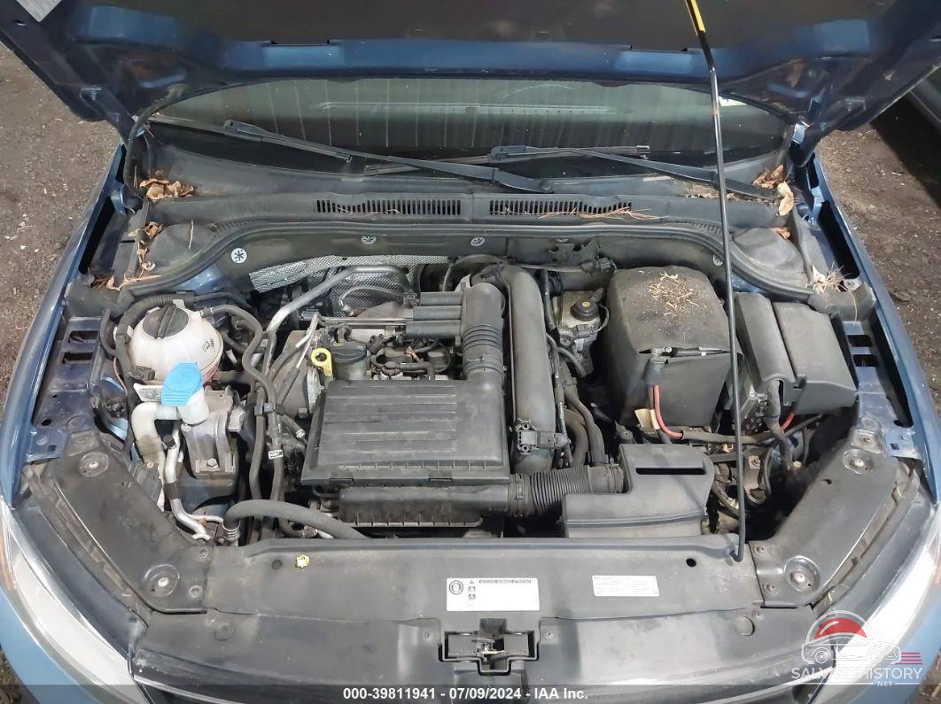 3VWDB7AJ1HM207708 2017 VOLKSWAGEN JETTA photo no. 10