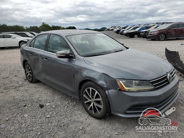 3VWDB7AJ4HM234868 2017 VOLKSWAGEN JETTA photo no. 4