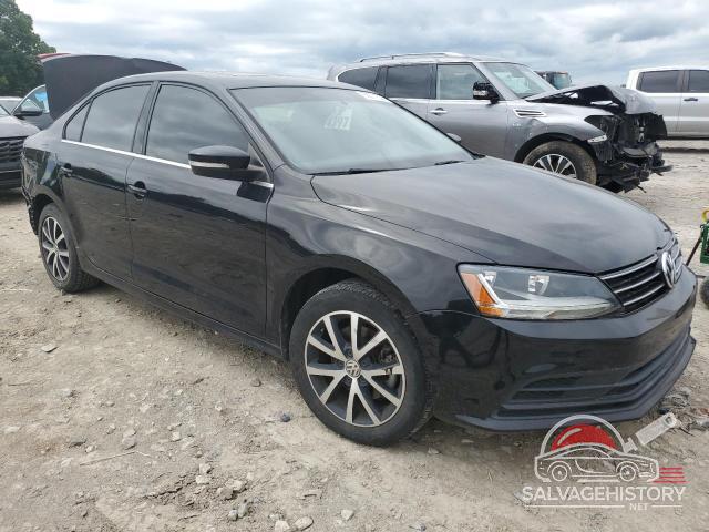 3VWDB7AJ4HM381305 2017 VOLKSWAGEN JETTA photo no. 4