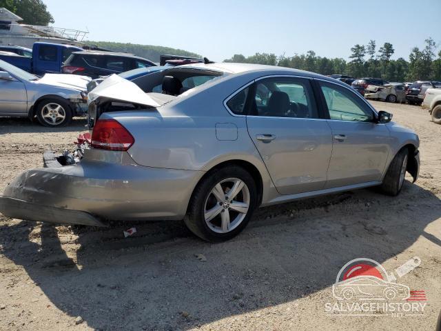 3VWC57BU2KM163267 2019 VOLKSWAGEN JETTA photo no. 3