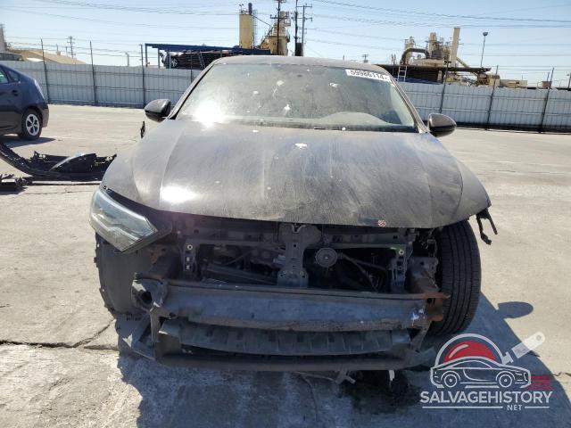 3VWC57BUXKM030921 2019 VOLKSWAGEN JETTA photo no. 5