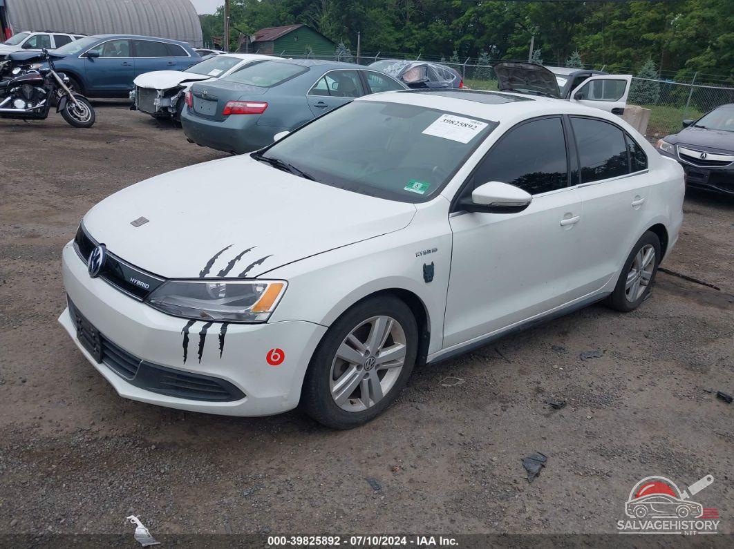 3VW637AJ9EM312594 2014 VOLKSWAGEN JETTA SEDAN photo no. 2