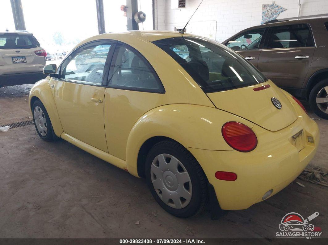 3VWCA21C7YM421752 2000 VOLKSWAGEN NEW BEETLE photo no. 3