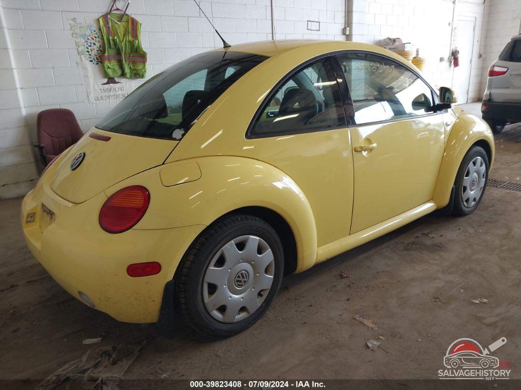 3VWCA21C7YM421752 2000 VOLKSWAGEN NEW BEETLE photo no. 4