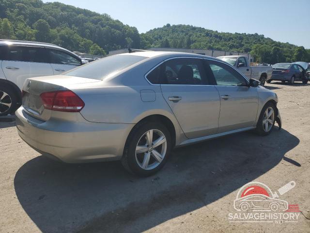 1VWBP7A31CC043736 2012 VOLKSWAGEN PASSAT photo no. 3