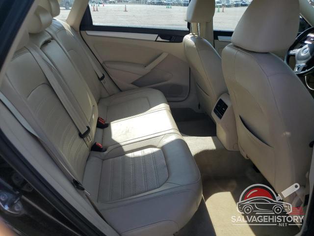 1VWBM7A3XDC010857 2013 VOLKSWAGEN PASSAT photo no. 10