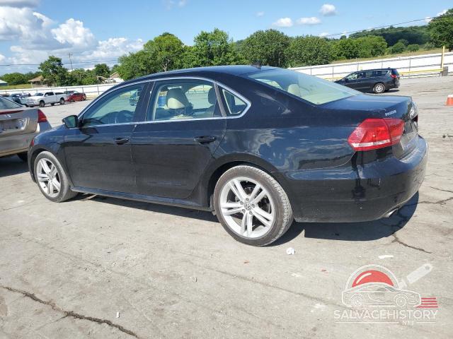 1VWBM7A3XDC010857 2013 VOLKSWAGEN PASSAT photo no. 2
